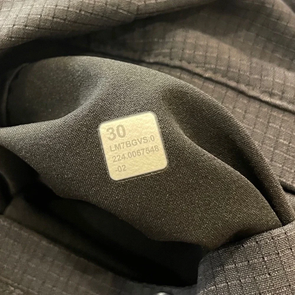 Lululemon ABC Classic Fit WovenAir 8.5